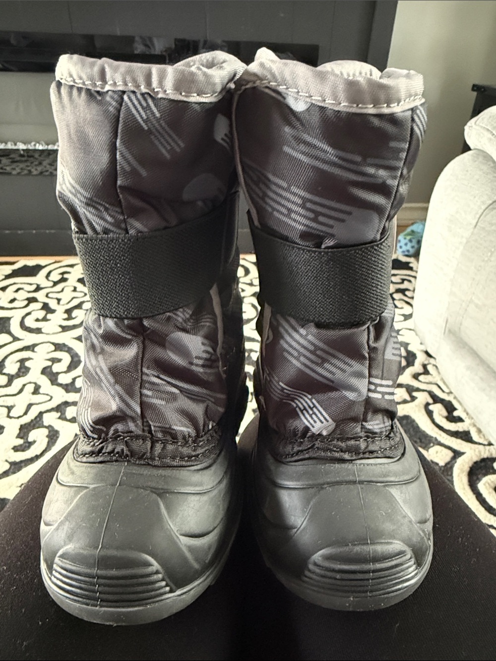 Toddler Kamik Winter Snow Boots. Size 7. Black & Gray